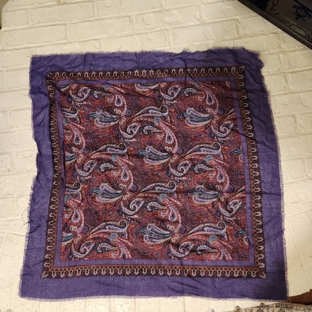 Vintage Scarf 30x30 - Picture 2 of 6